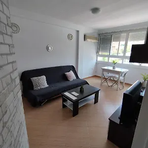 https://piso-amplio-y-comodo.hotelsinnerja.org